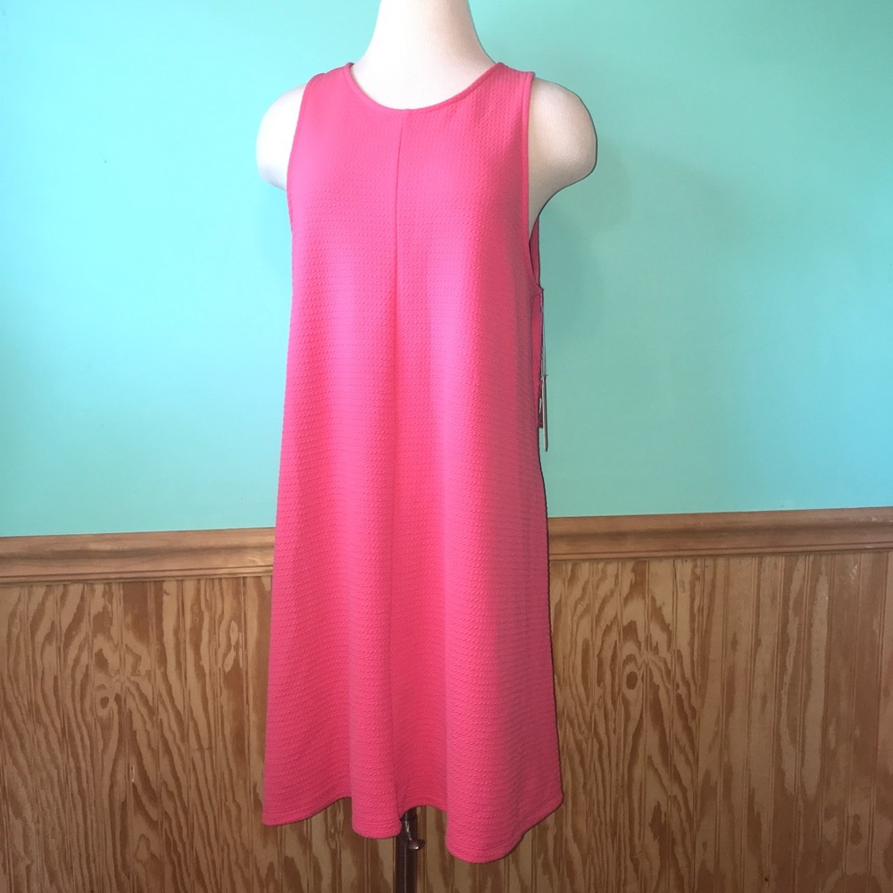Candie’s Honeysuckle textured shift dress. - Picture 3 of 8